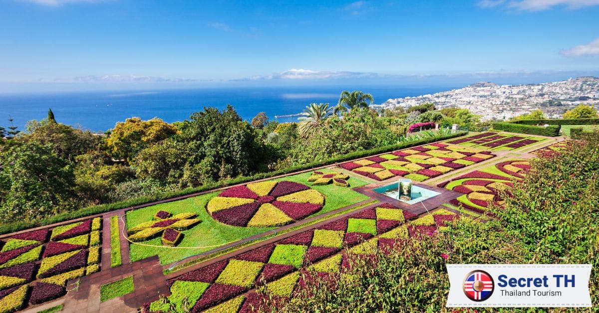 9. Tweechol Botanical Garden