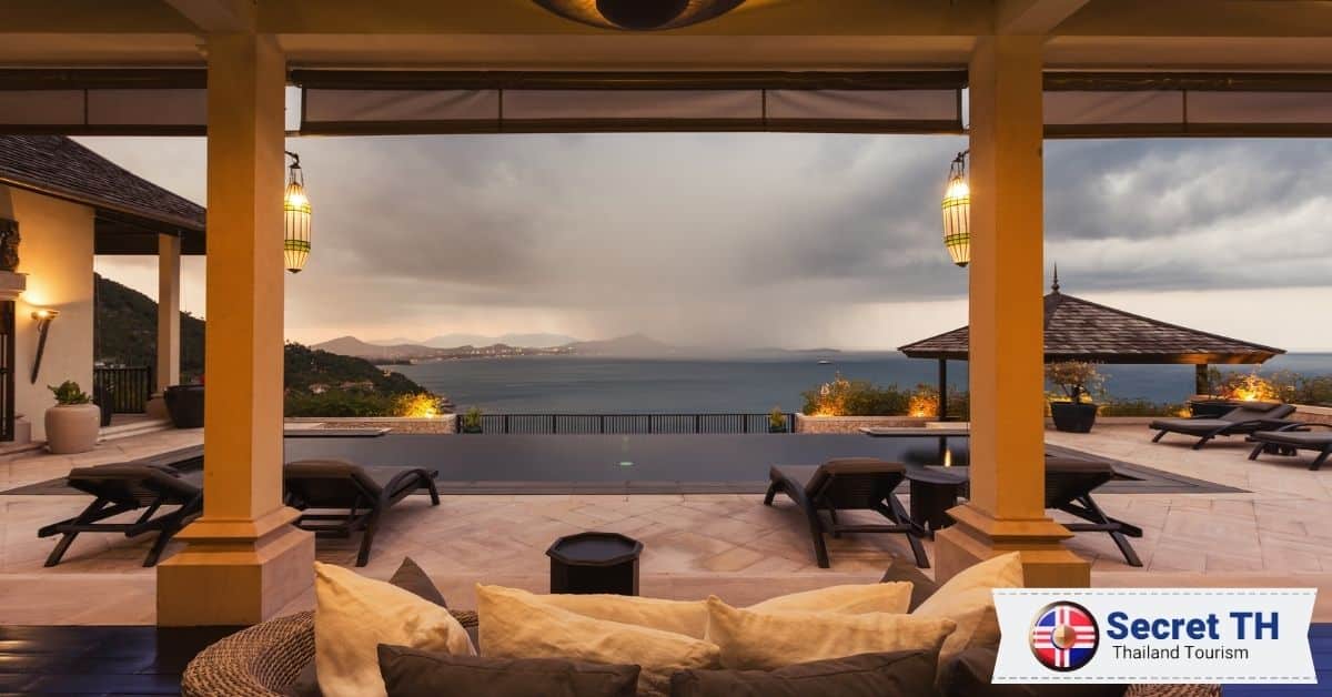 12. Island View Hotel