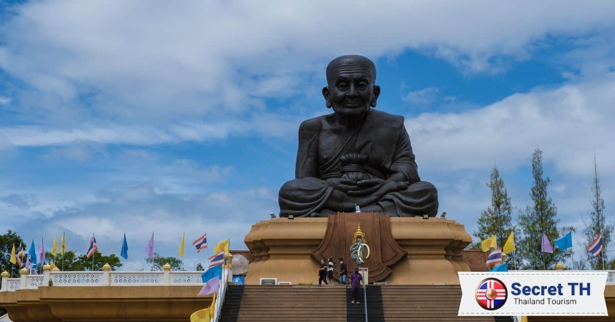 12. Wat Huay Mongkol