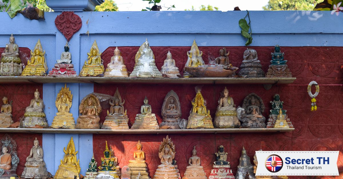 16. Small Buddha Statues