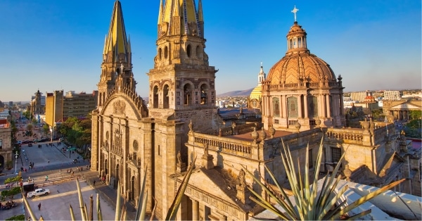 How to Plan the Perfect Vacation in Mexico: A Complete Guide for First-Time Visitors
