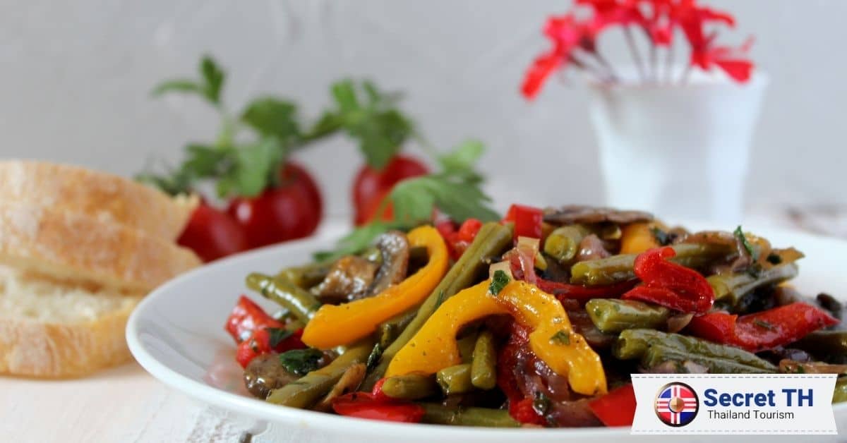 20. Ming Kwan Vegetarian Food เจ มิ่งขวัญ สวนดอก