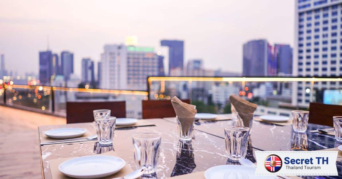 2. Roof Bar