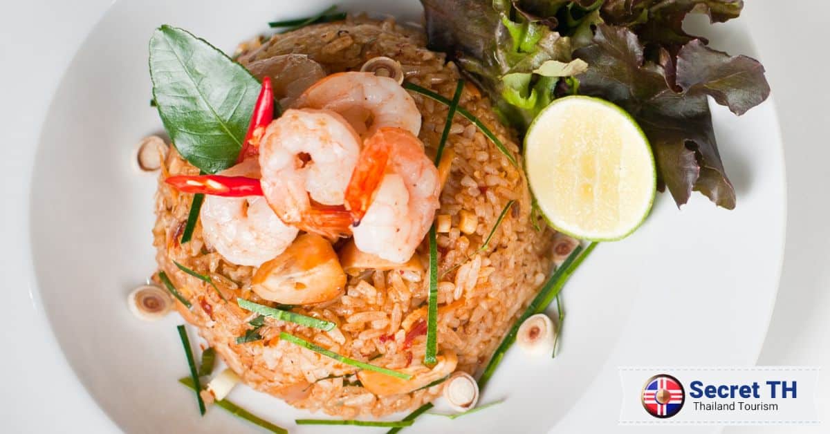 4. Khao Pad (Fried Rice)