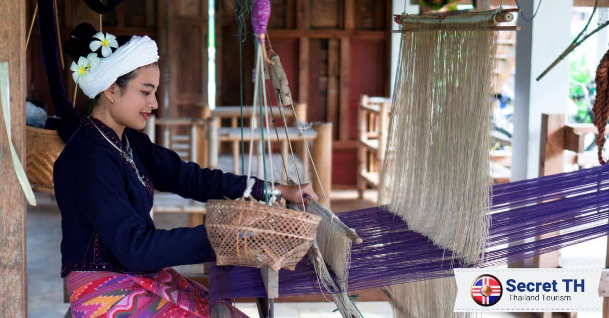 Tai Lue Weaving