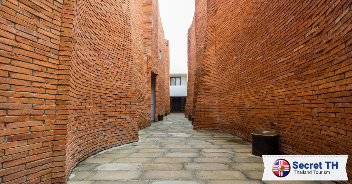SALA Ayutthaya Boutique Hotel