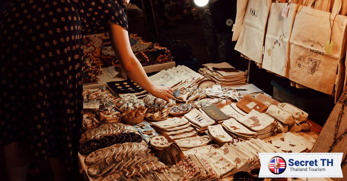 Hin Ta/Hin Yai stalls