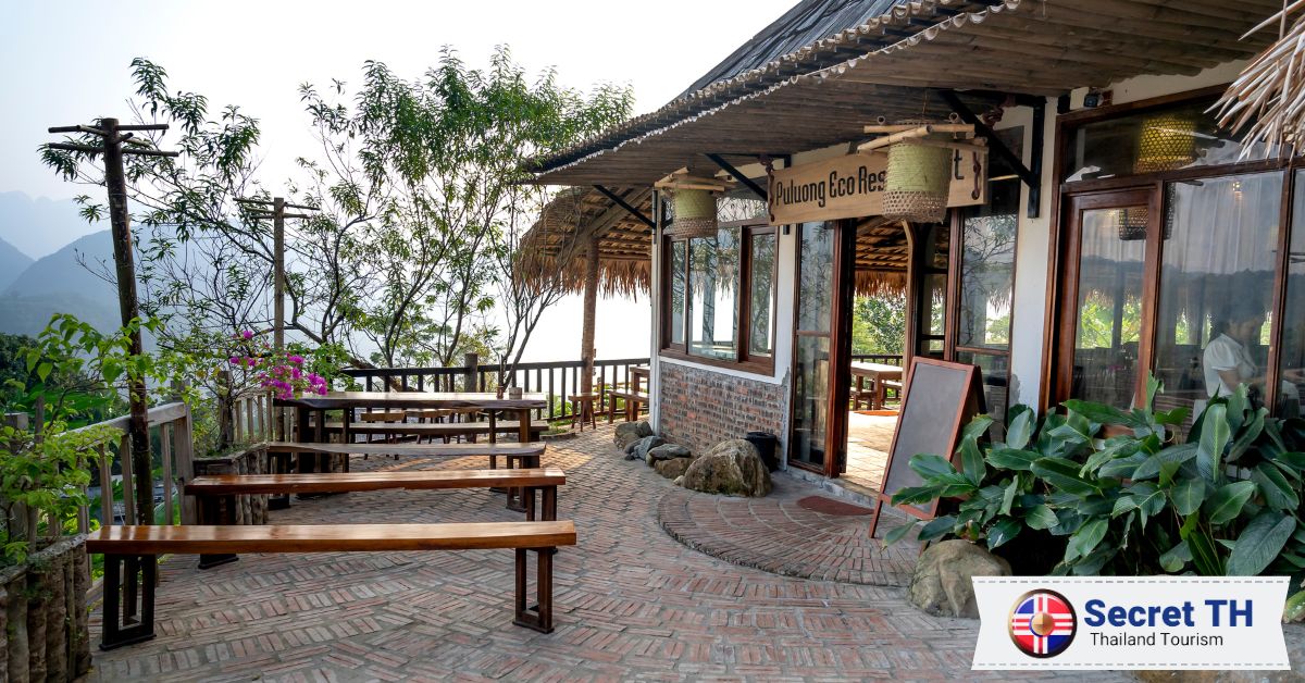 Tropical Summer Cafe & Hostel