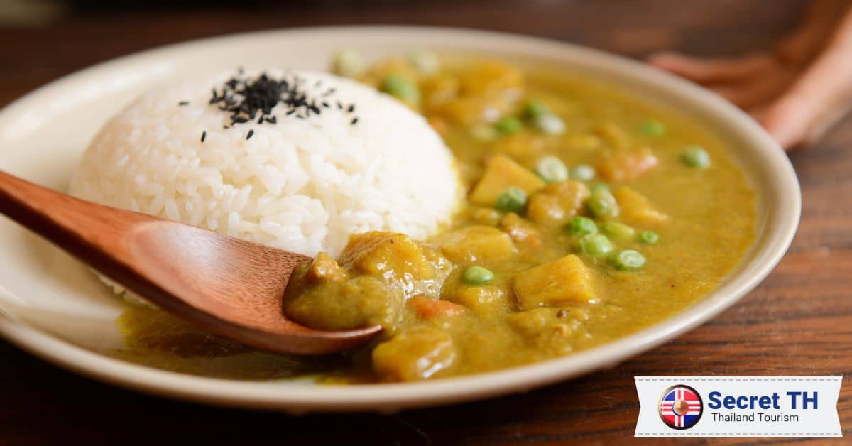 7. Khao Gaeng Jek Pui (Je Chie)