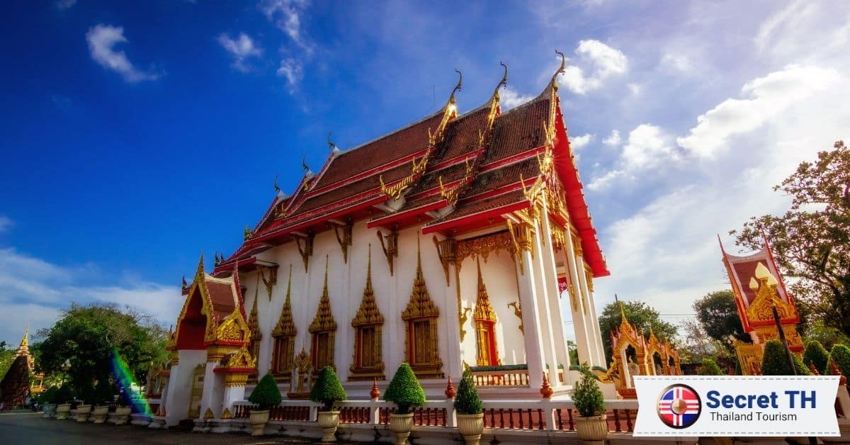 Tip 7: Visit Nearby Temples