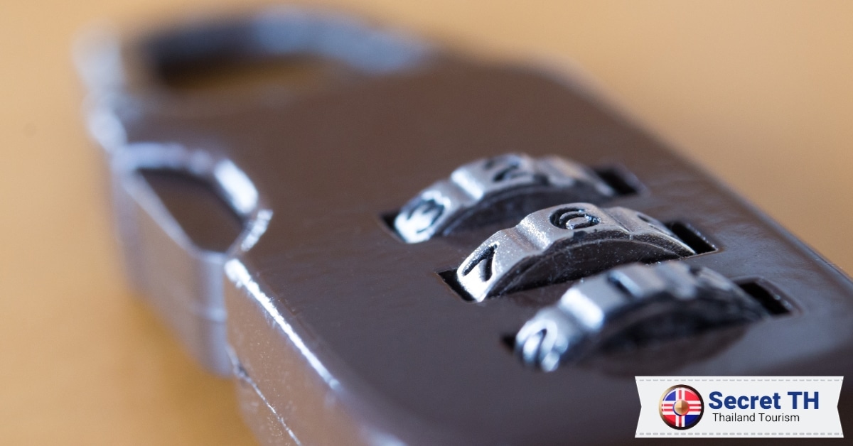 Pack a Padlock or PacSafe