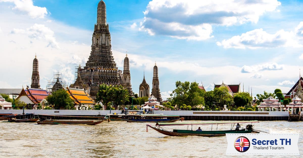 Explore the city of the Chao Phraya River