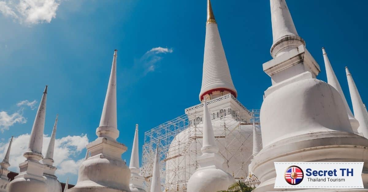 IV. Wat Phra Mahathat