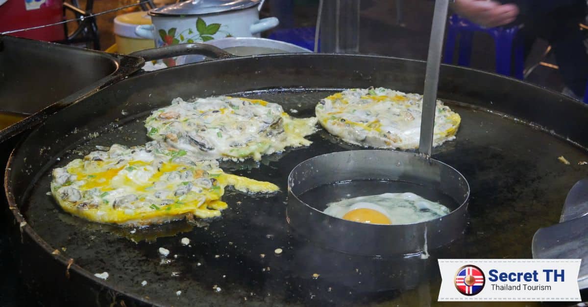 12. Hoy Tod (Oyster Omelette)