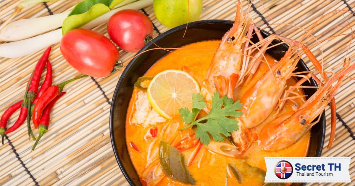 3. Tom Yum Goong (Spicy Shrimp Soup)
